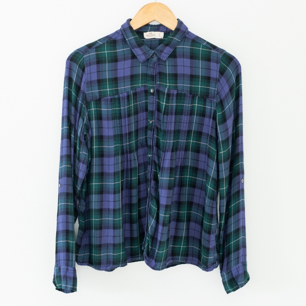Hollister Women's Plaid Button Down Size Large